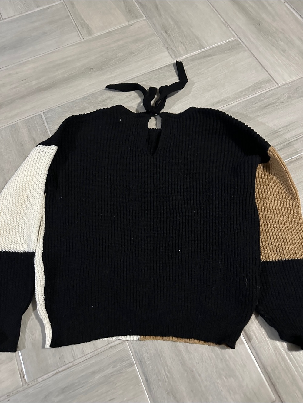 Sweet Wanderer Colorblock Ribbed Crewneck Sweater - Black, Brown & Cream - Picture 2 of 2